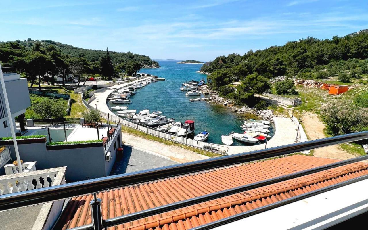 Plavi Val Apartments Tribalj 外观 照片