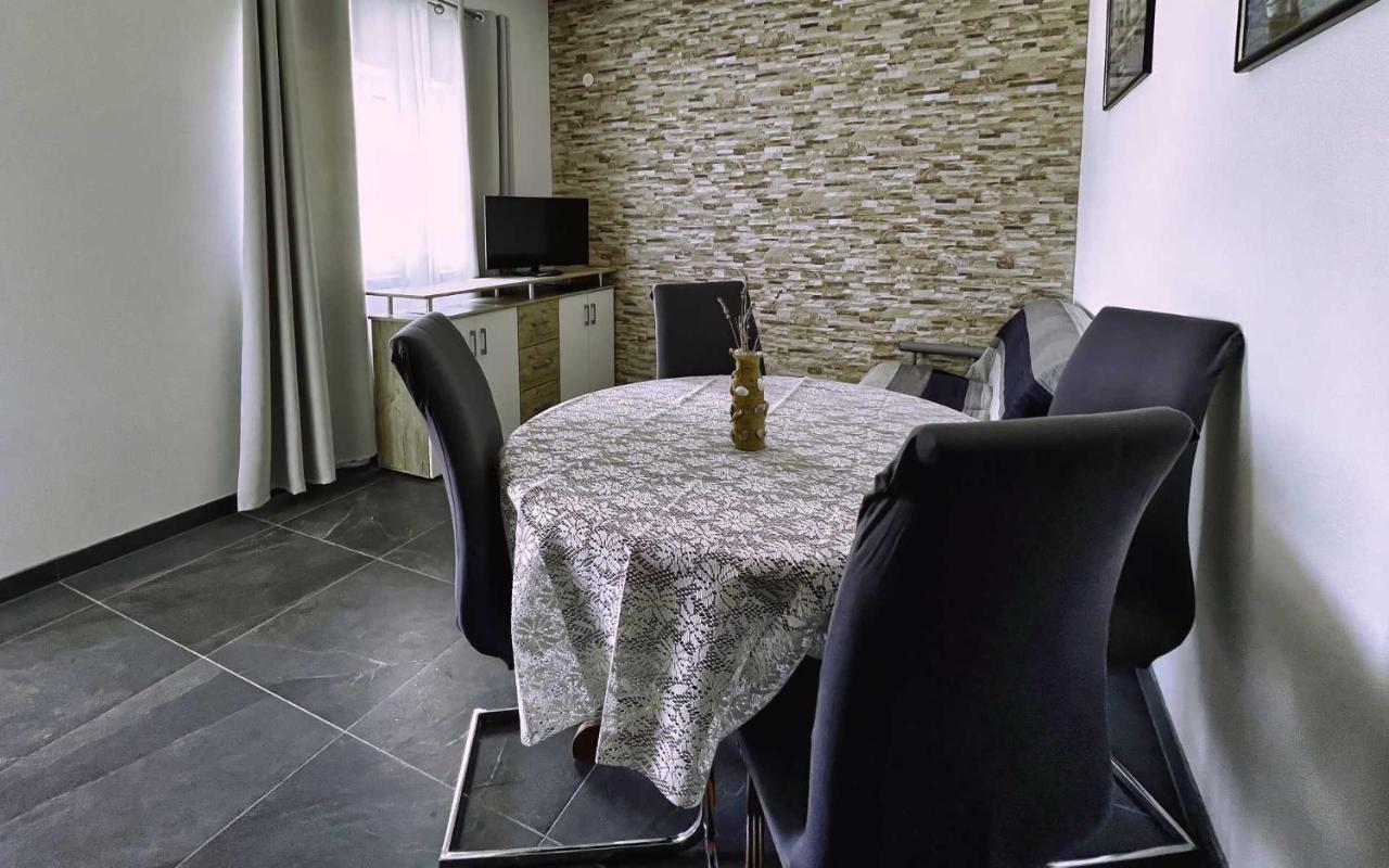 Plavi Val Apartments Tribalj 外观 照片