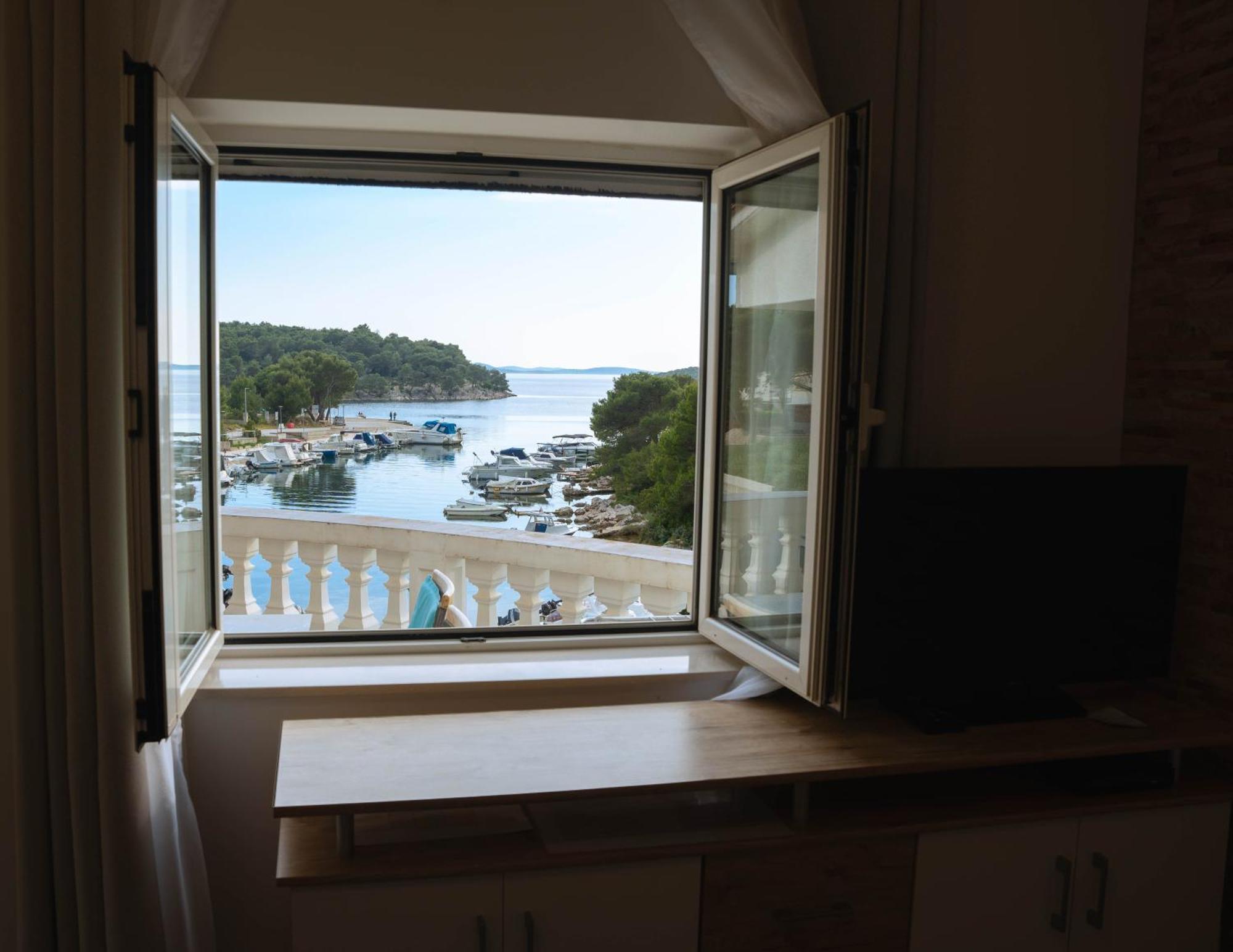 Plavi Val Apartments Tribalj 外观 照片