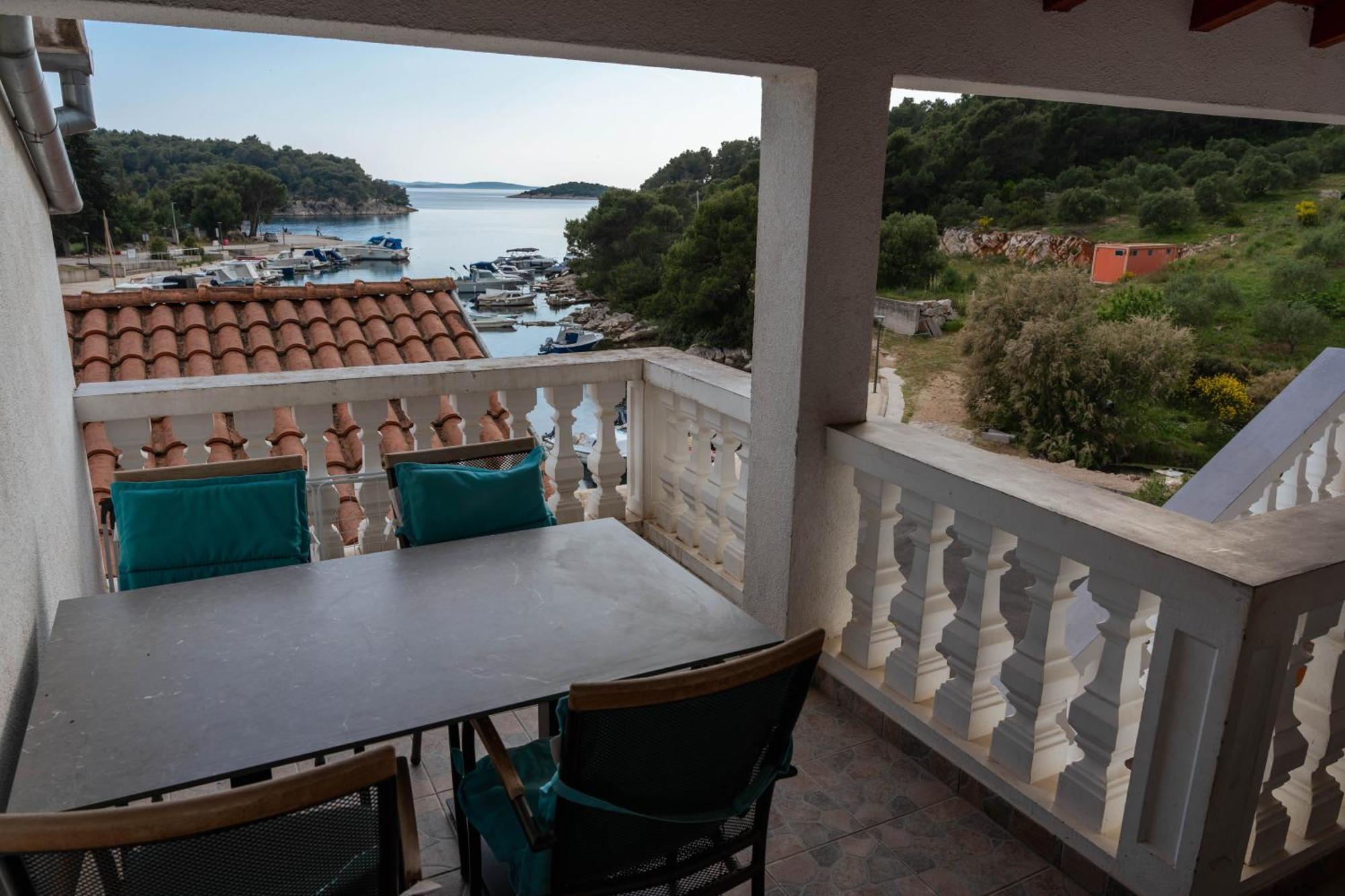 Plavi Val Apartments Tribalj 外观 照片