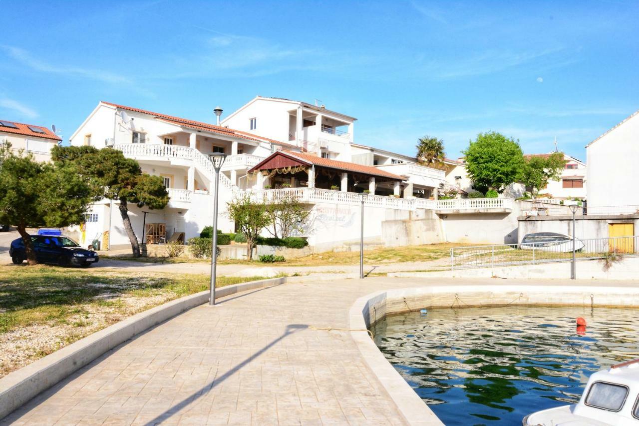Plavi Val Apartments Tribalj 外观 照片
